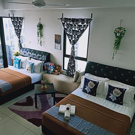 D'Gunduls Homestay Studio By Dgh I-City Shah Alam Buitenkant foto